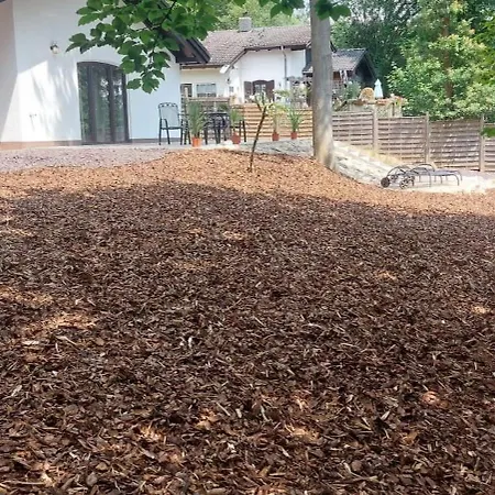 Semesterbostad Ferien-schindeldorf *