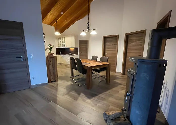 Ferien-schindeldorf * סטרומברג